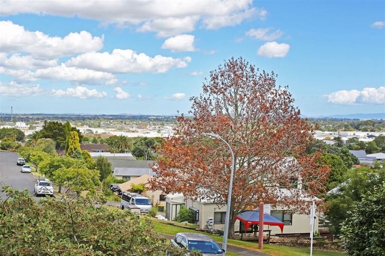 Photo of property in 31 Barberton Terrace, Red Hill, Papakura, 2110