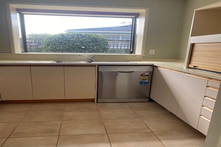 Photo of property in 9a Page Place, Hamilton East, Hamilton, 3216