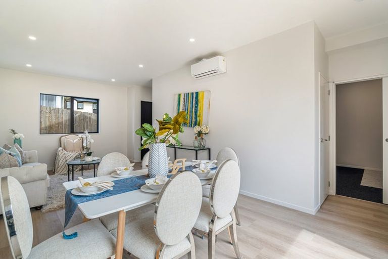 Photo of property in 49b Vera Road, Te Atatu South, Auckland, 0610