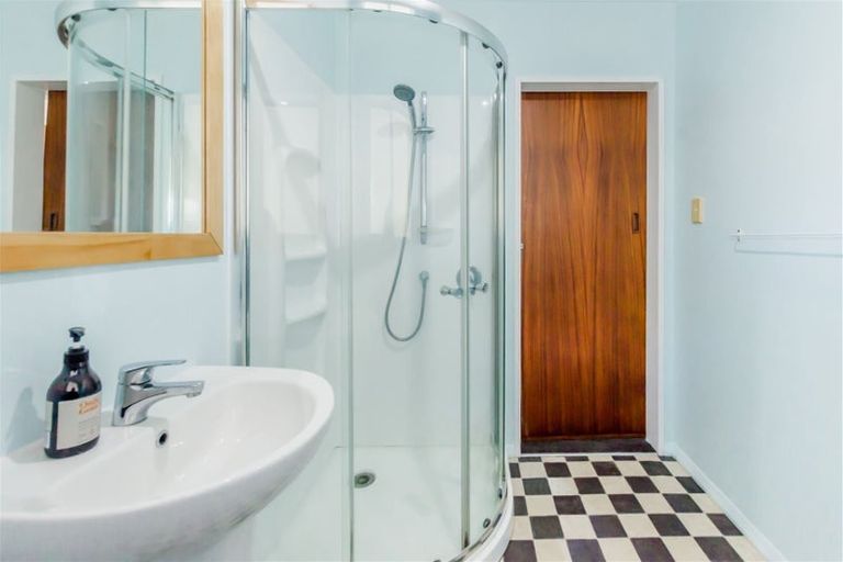 Photo of property in 54a Ruapehu Street, Paraparaumu, 5032