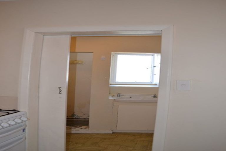 Photo of property in 27 Mccoll Street, Vogeltown, Wellington, 6021