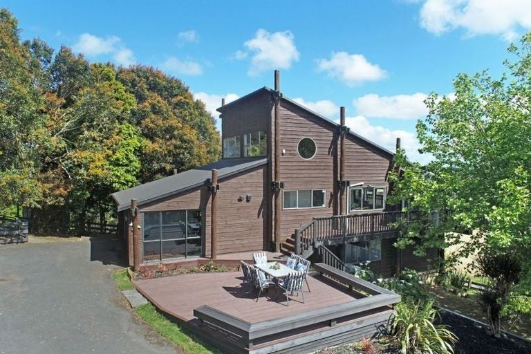 Photo of property in 10 Cameron Town Road, Pukekohe, 2678