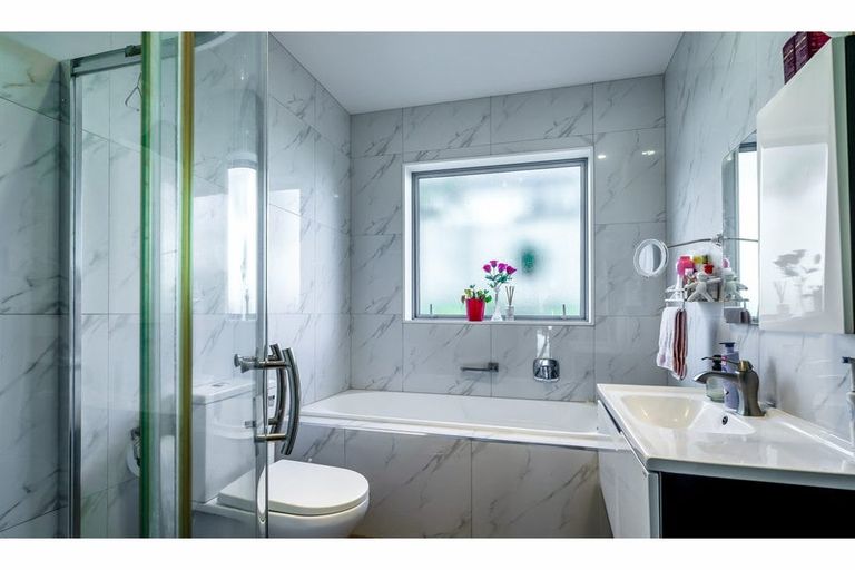 Photo of property in 6 Josh Road, Huapai, Kumeu, 0810