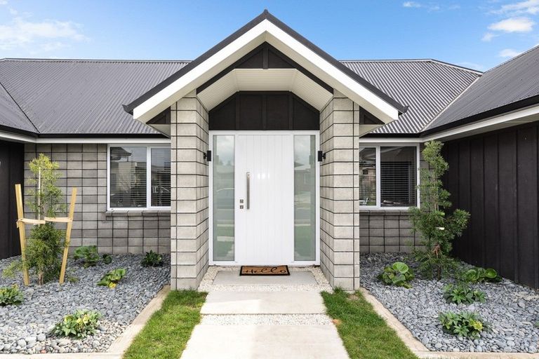 Photo of property in 61 Jarrett Terrace, Leamington, Cambridge, 3432