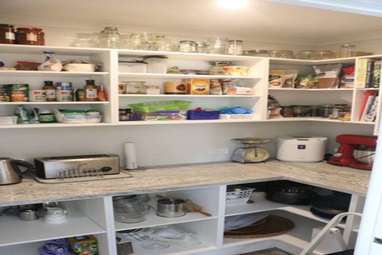 Photo of property in 55 Garth Road, Levin, 5571