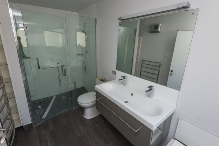 Photo of property in 5 Maurice Knowles Lane, Cashmere, Christchurch, 8022