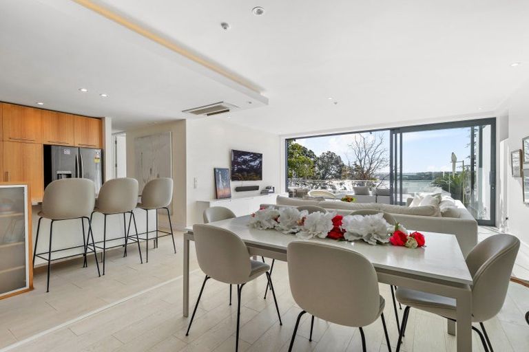 Photo of property in 13/258 Hurstmere Road, Takapuna, Auckland, 0622