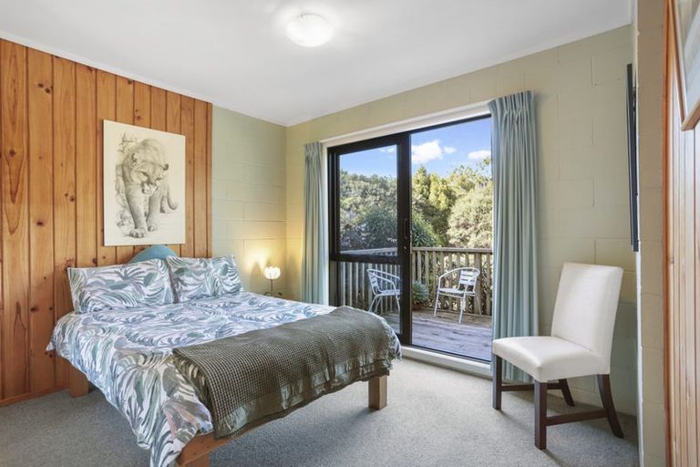 Photo of property in 706 Huia Road, Parau, Auckland, 0604