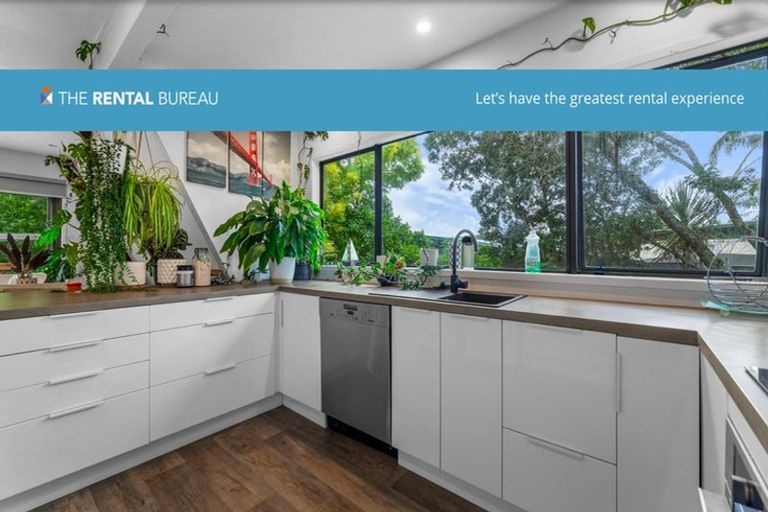 Photo of property in 40 Gledstane Road, Stanmore Bay, Whangaparaoa, 0932