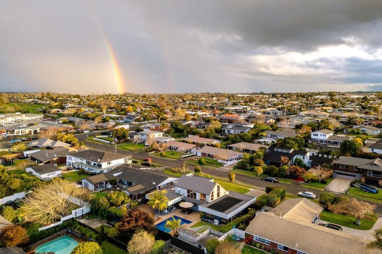 Photo of property in 10 Wilfred Street, St Andrews, Hamilton, 3200