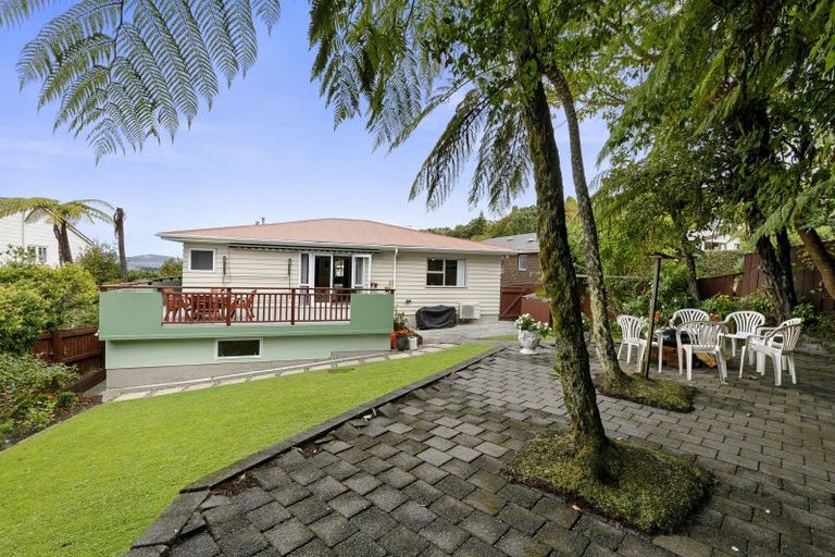Photo of property in 19 Rondane Place, Tirohanga, Lower Hutt, 5010