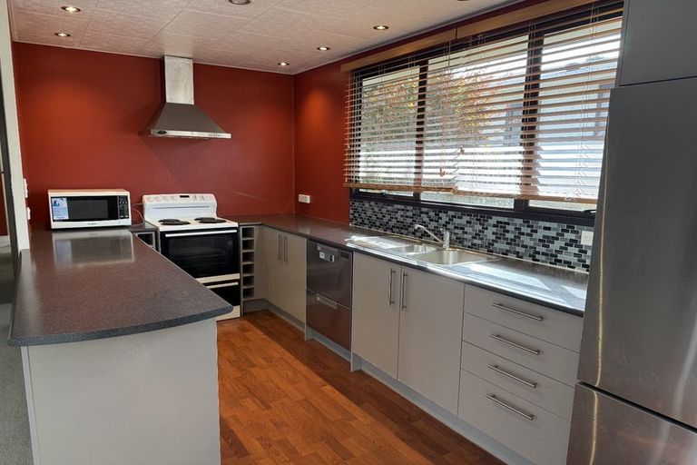 Photo of property in 43 Elizabeth Drive, West Harbour, Auckland, 0618