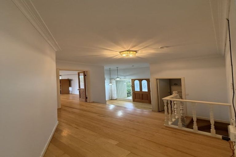 Photo of property in 13 Peter Terrace, Castor Bay, Auckland, 0620