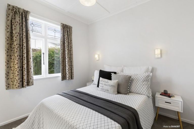 Photo of property in 29 Agra Crescent, Khandallah, Wellington, 6035