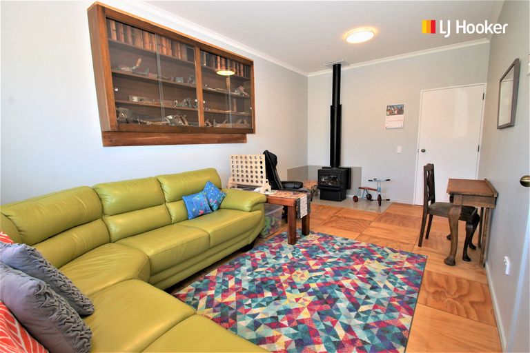 Photo of property in 27 Mold Street, Middlemarch, 9596