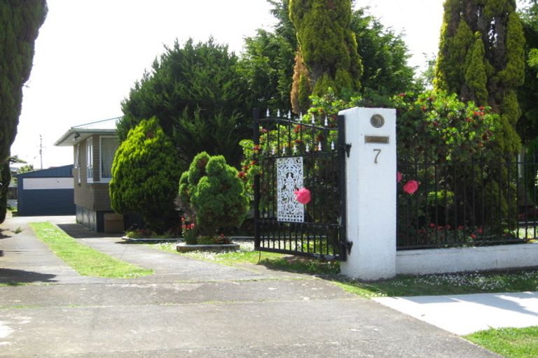 Photo of property in 7 Kamaka Road, Mangere Bridge, Auckland, 2022