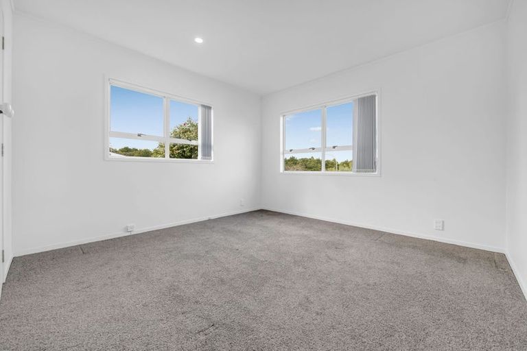 Photo of property in 44 Eugenia Rise, Totara Heights, Auckland, 2105