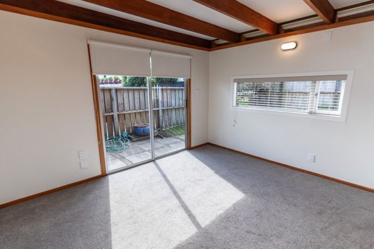 Photo of property in 39 Lucknow Terrace, Khandallah, Wellington, 6035