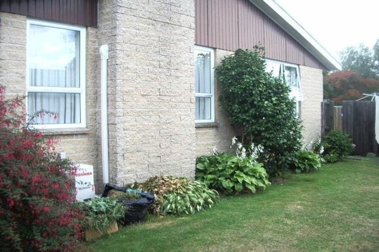 Photo of property in 1/102 Roberta Drive, Somerfield, Christchurch, 8024