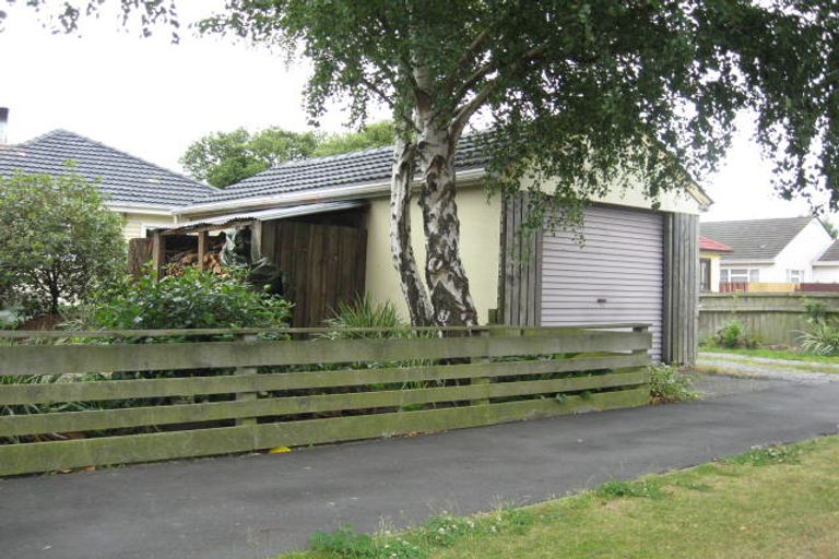 Photo of property in 17 Owens Terrace, Upper Riccarton, Christchurch, 8041