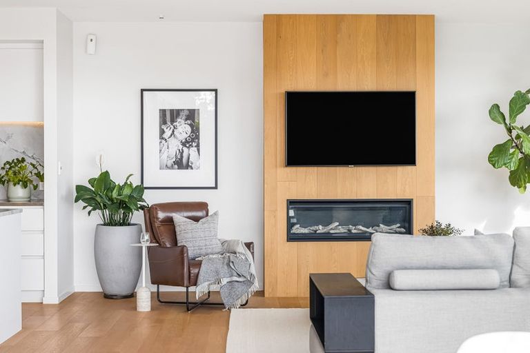 Photo of property in 8 Miran Lane, Red Beach, 0932