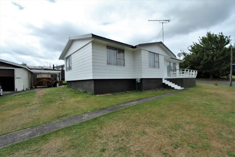 Photo of property in 15 Lancaster Crescent, Tokoroa, 3420