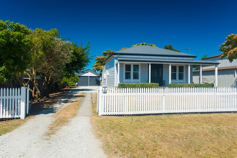Photo of property in 1 Toru Street, Makaraka, Gisborne, 4010