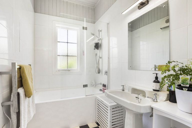 Photo of property in 37 Ohaupo Road, Melville, Hamilton, 3206