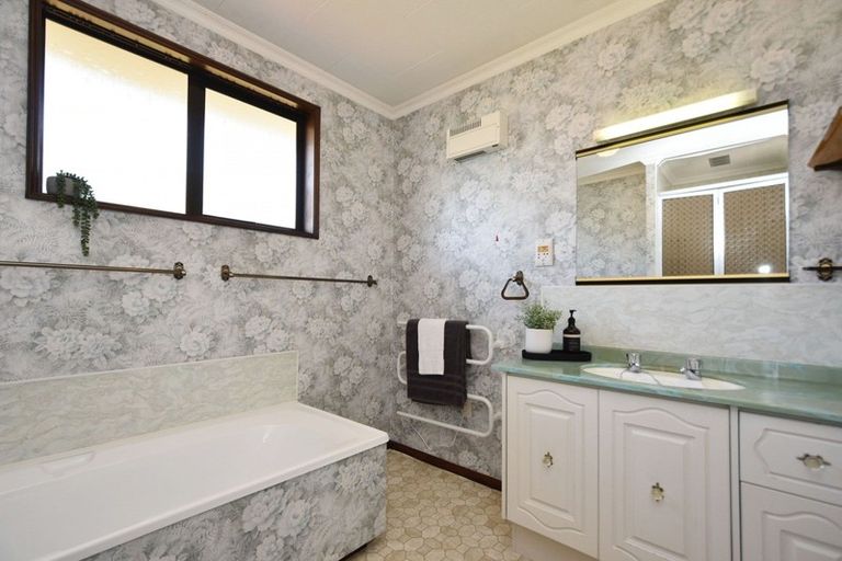 Photo of property in 52 Vogel Street, Waikiwi, Invercargill, 9810