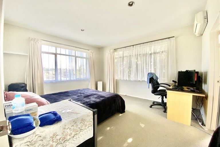Photo of property in 4 Luna Place, Henderson, Auckland, 0612