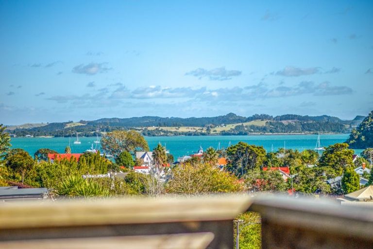 Photo of property in 13 Long Beach Road, Russell, 0202