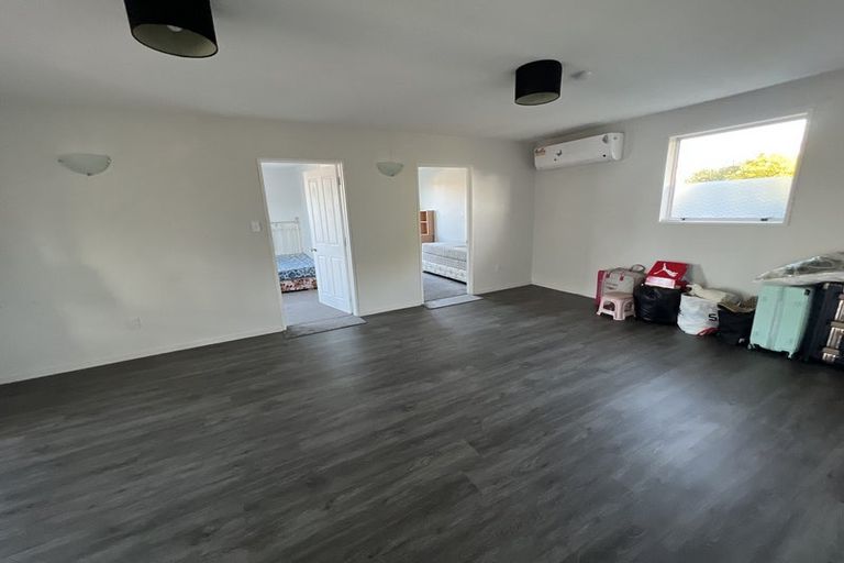 Photo of property in 32 Dunbarton Street, Redwood, Christchurch, 8051