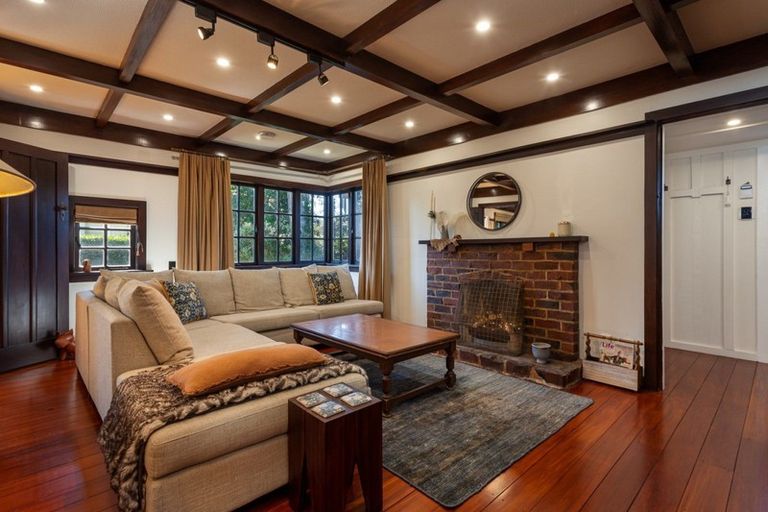 Photo of property in 379a Devonport Road, Tauranga South, Tauranga, 3112