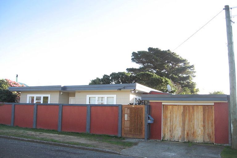 Photo of property in 48 Dale Road, Raumati South, Paraparaumu, 5032