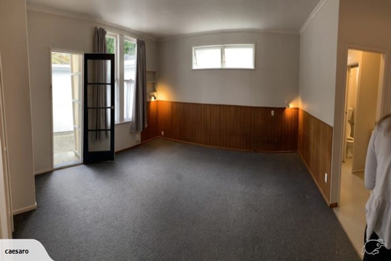 Photo of property in 58 Fairlie Terrace, Kelburn, Wellington, 6021