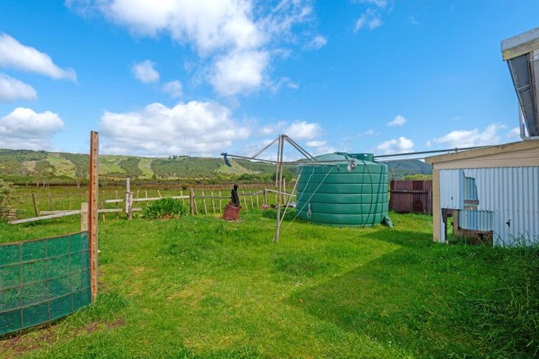 Photo of property in 63 Wharf Road, Hicks Bay, Tikitiki, 4087
