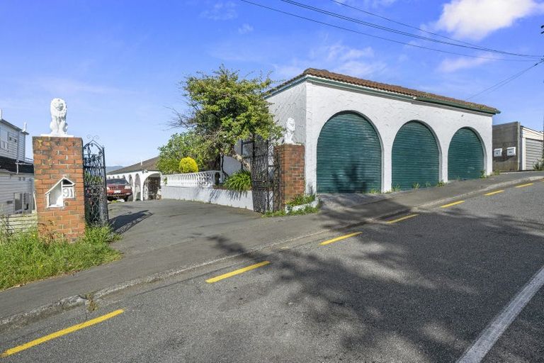 Photo of property in 91 Nevay Road, Miramar, Wellington, 6022