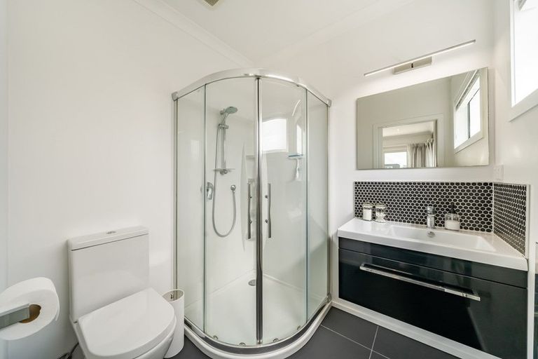 Photo of property in 35 Kurth Crescent, Silverstream, Upper Hutt, 5019