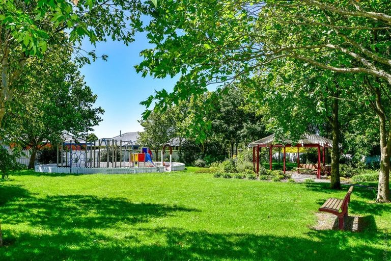 Photo of property in 10 Juliet Place, Rolleston, 7614