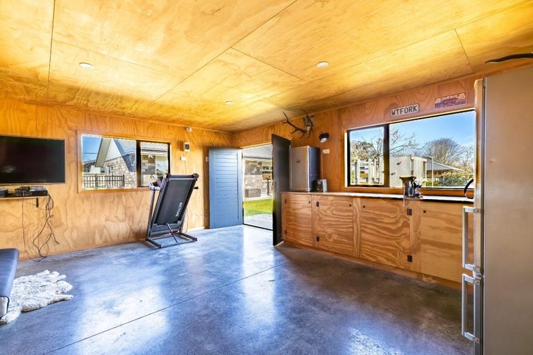 Photo of property in 533a Manutahi Road, Lepperton, New Plymouth, 4373