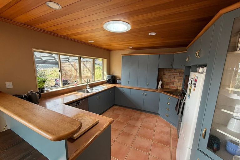 Photo of property in 43 Bayvista Close, Welcome Bay, Tauranga, 3112