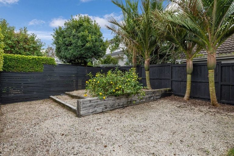 Photo of property in 1/2a Earnoch Avenue, Takapuna, Auckland, 0622