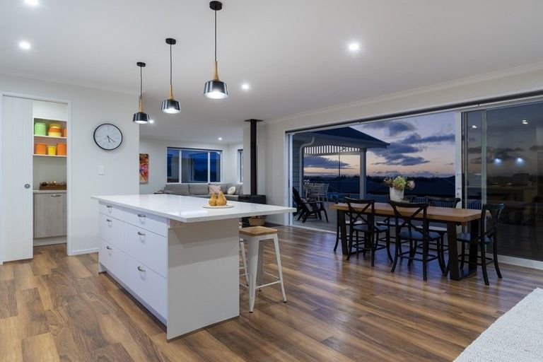 Photo of property in 15 Damien Place, Ohauiti, Tauranga, 3112