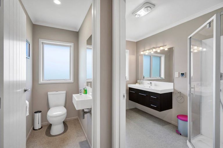 Photo of property in 1 Becklands Place, Inglewood, 4330