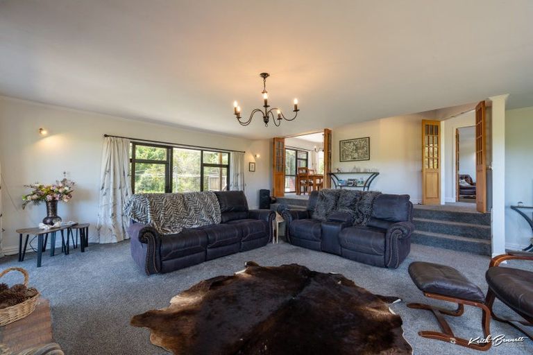 Photo of property in 243 Katherine Mansfield Drive, Whitemans Valley, Upper Hutt, 5371