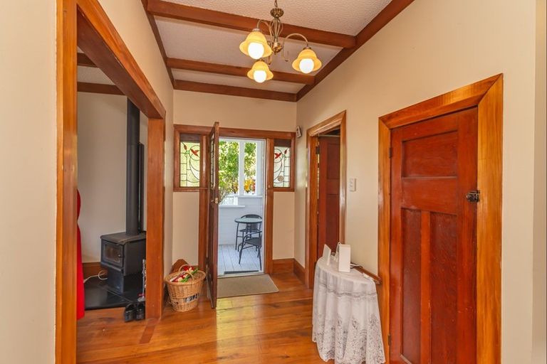 Photo of property in 151 Cambridge Street, Levin, 5510