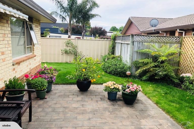 Photo of property in Parkvale Estate, 1232/3 Howard Street, Parkvale, Hastings, 4122