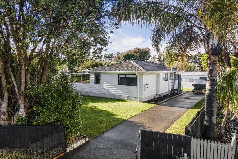 Photo of property in 7 Leaming Place, Clarks Beach, 2122