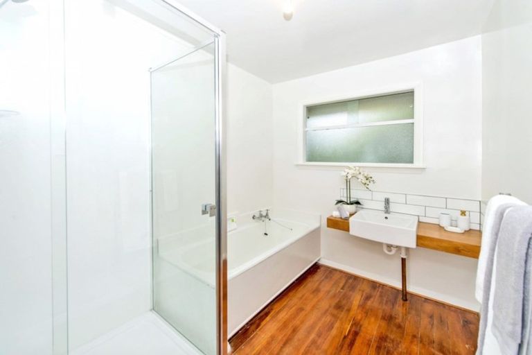 Photo of property in 11 Flinders Road, Heathcote Valley, Christchurch, 8022