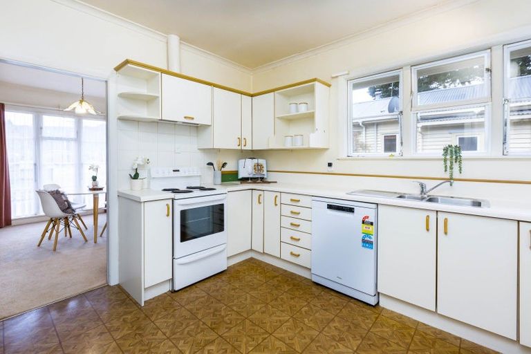 Photo of property in 1022 Fergusson Drive, Clouston Park, Upper Hutt, 5018